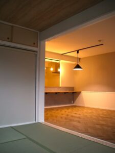 ペンダントライトのある部屋